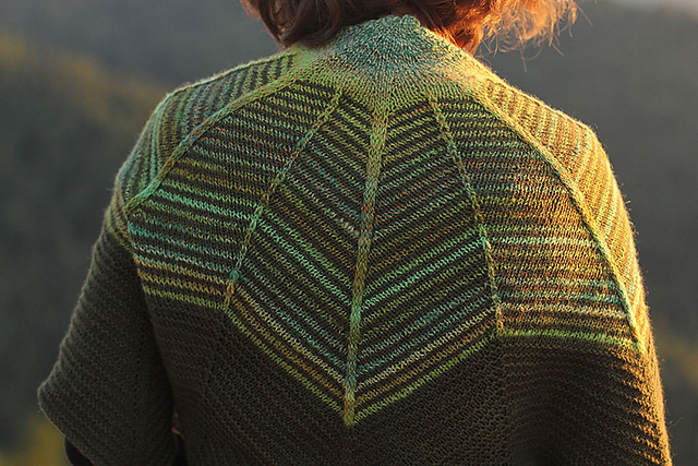 Beyond the Pines: Starlight&nbsp;Knit-A-Long