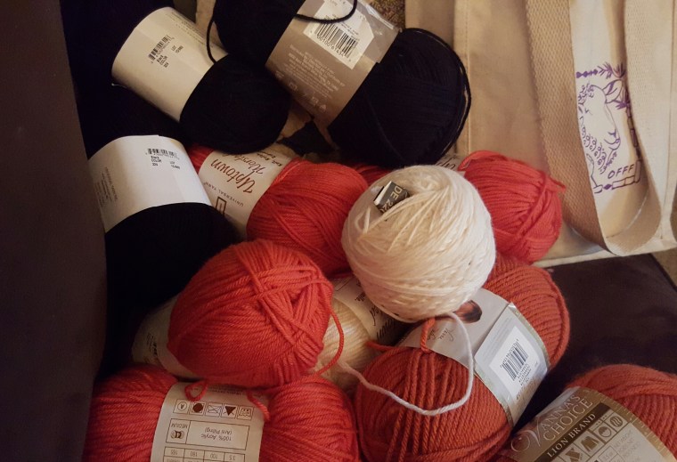 So many yarn balls!